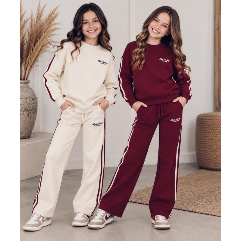 Leries trui & joggingbroek sand kleur