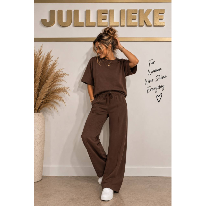 Grace outfit bruin